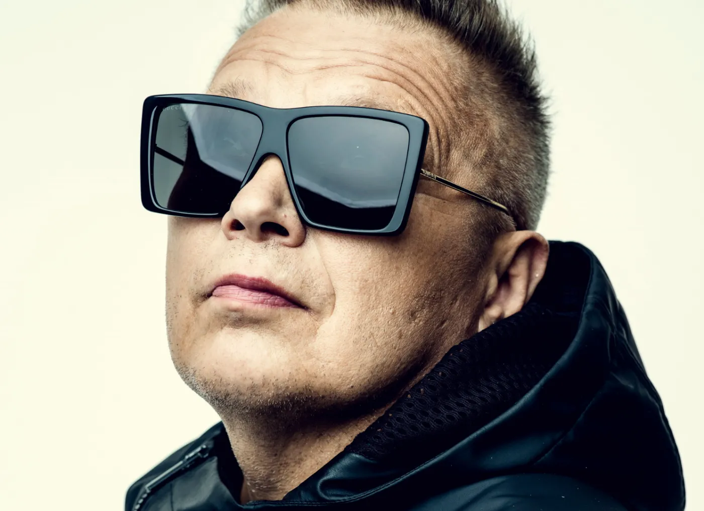 Muniek przedstawia kolejny singiel. Posłuchaj "Bo życie jest"