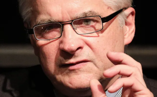 Cimoszewicz na celowniku prokuratury. Chodzi o wypadek i ucieczkę z miejsca zdarzenia