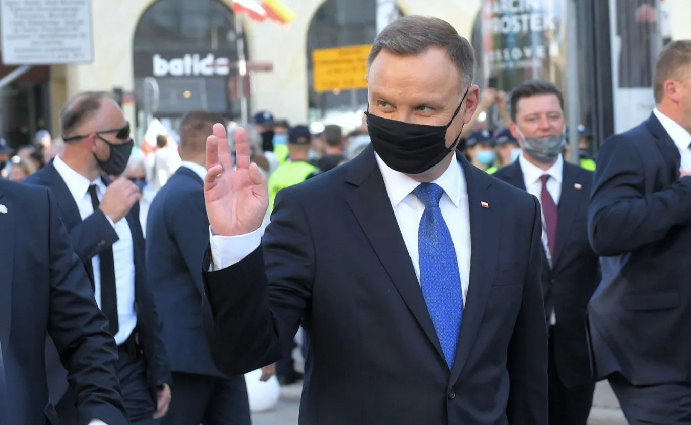 Prezydent Duda: Nie lubię chodzić w maseczce [WIDEO]