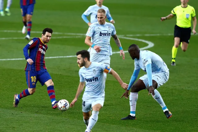Messi wyrównał rekord Pelego, ale Barcelona tylko zremisowała