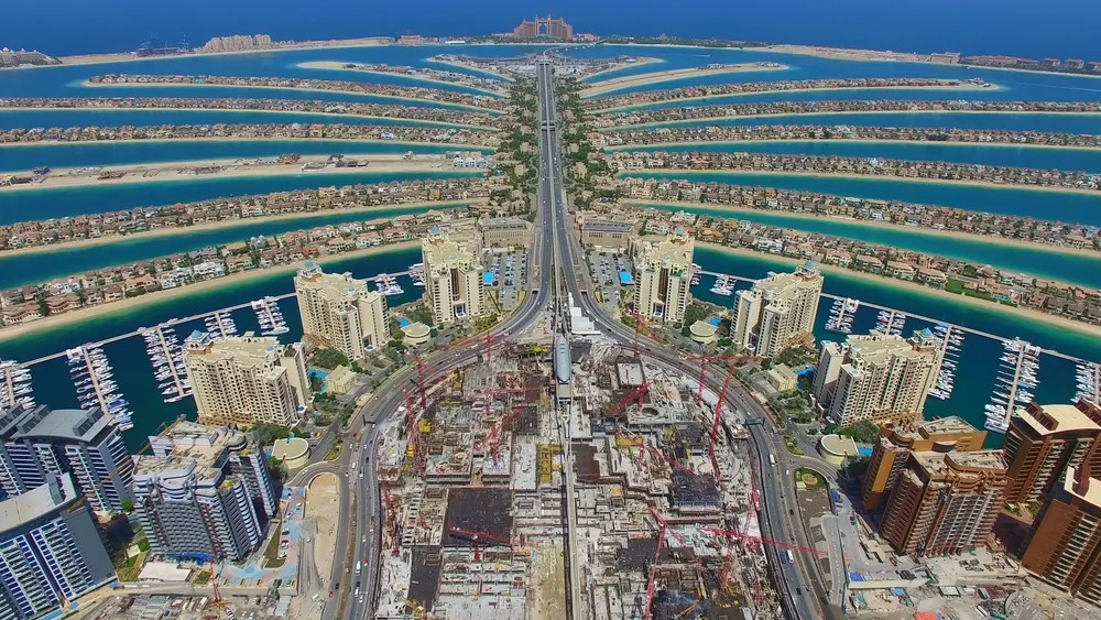 "Luksusowa turystyka szczepionkowa" do Dubaju. Nie milkną kontrowersje