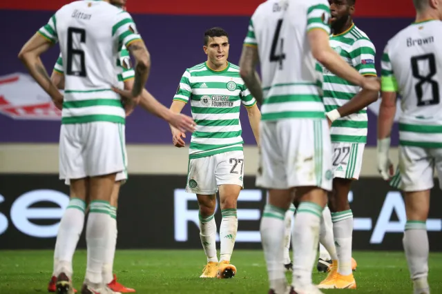 Piłkarze Celtic Glasgow nie oddadzą hołdu mistrzom Szkocji