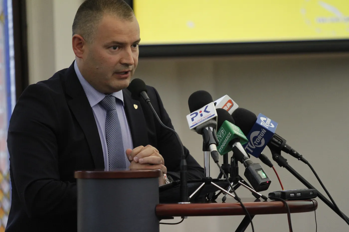 "Senator Dowhan nie powinien był opuszczać Warszawy, to niepokojące"