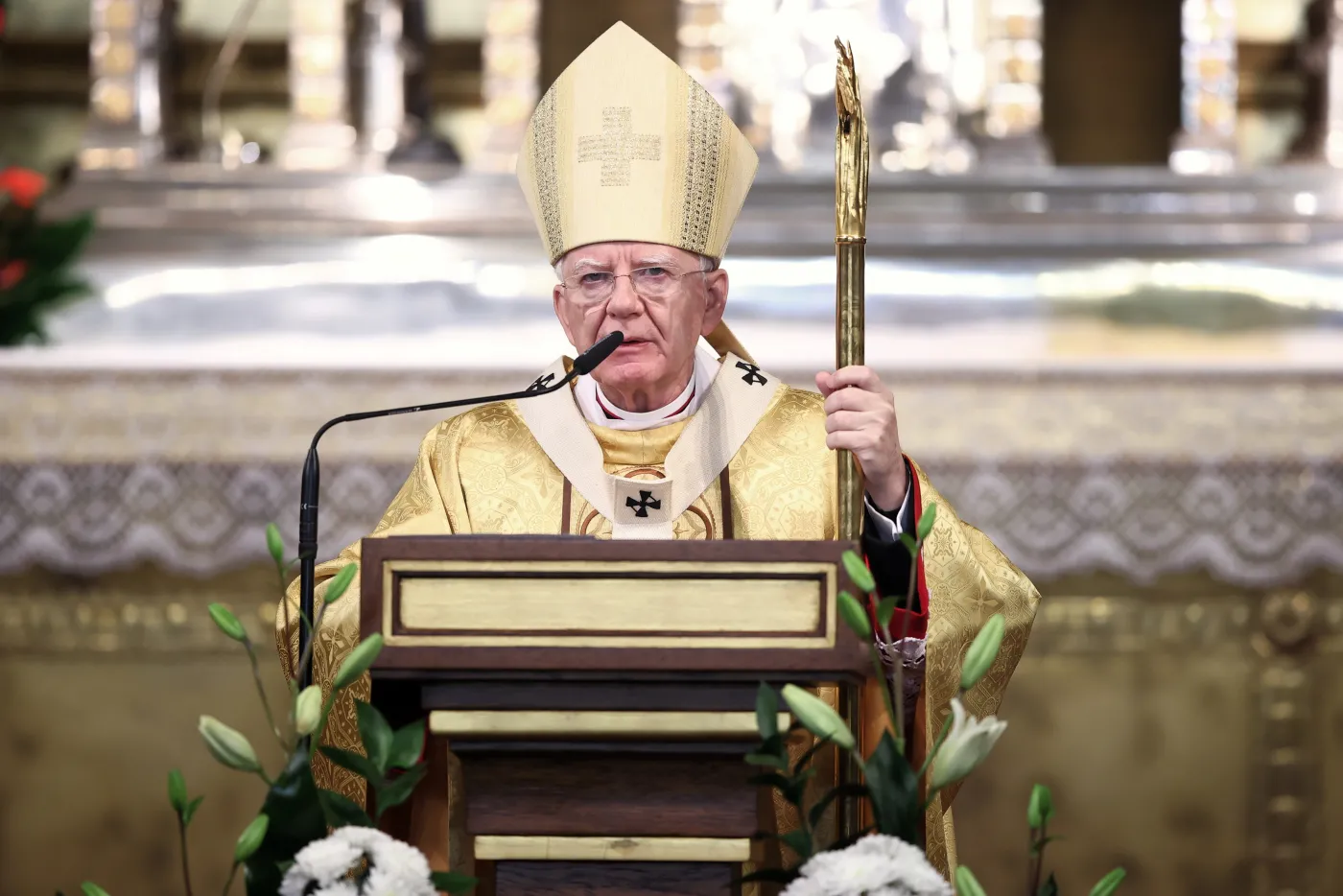 Abp Jędraszewski: Rodzina jest dziś zagrożona