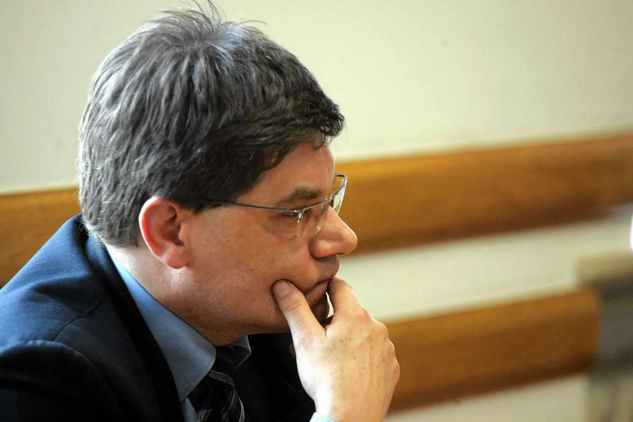 Były ambasador: Siedzimy przy stole jak brydżysta, który ma same blotki