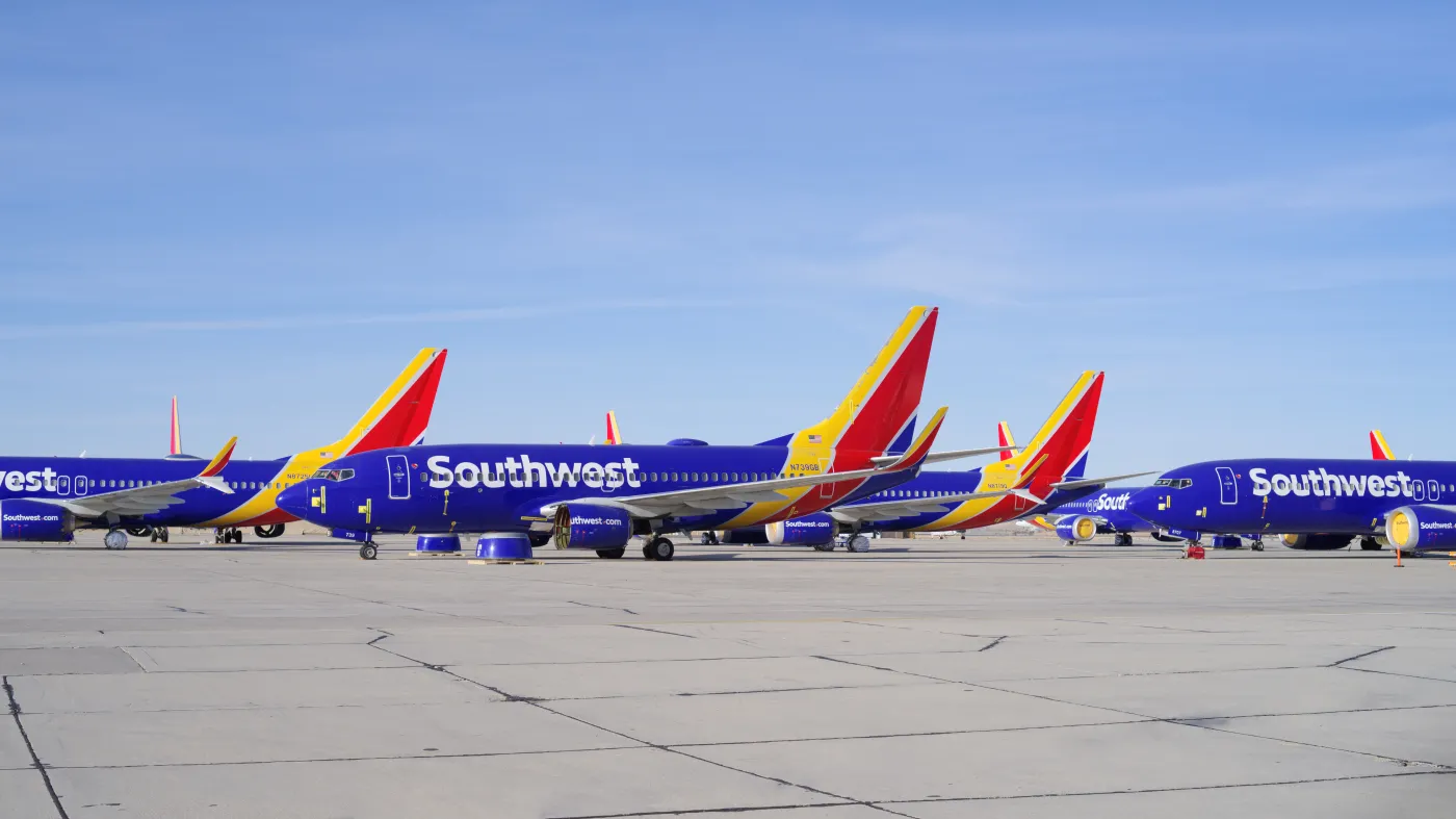 Linie Southwest Airlines odwołały tysiące lotów. Dziesiątki tysięcy pasażerów koczują na lotniskach