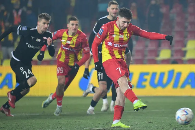 Korona walczy o utrzymanie. Zespół z Kielc pokonał Cracovię