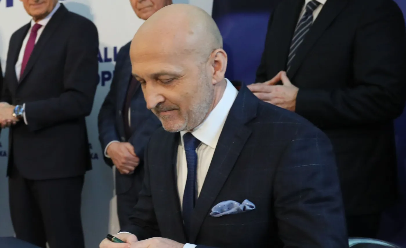 Kazimierz Marcinkiewicz pod okiem prokuratury. "Zdeponowałem ten laptop, bo..."