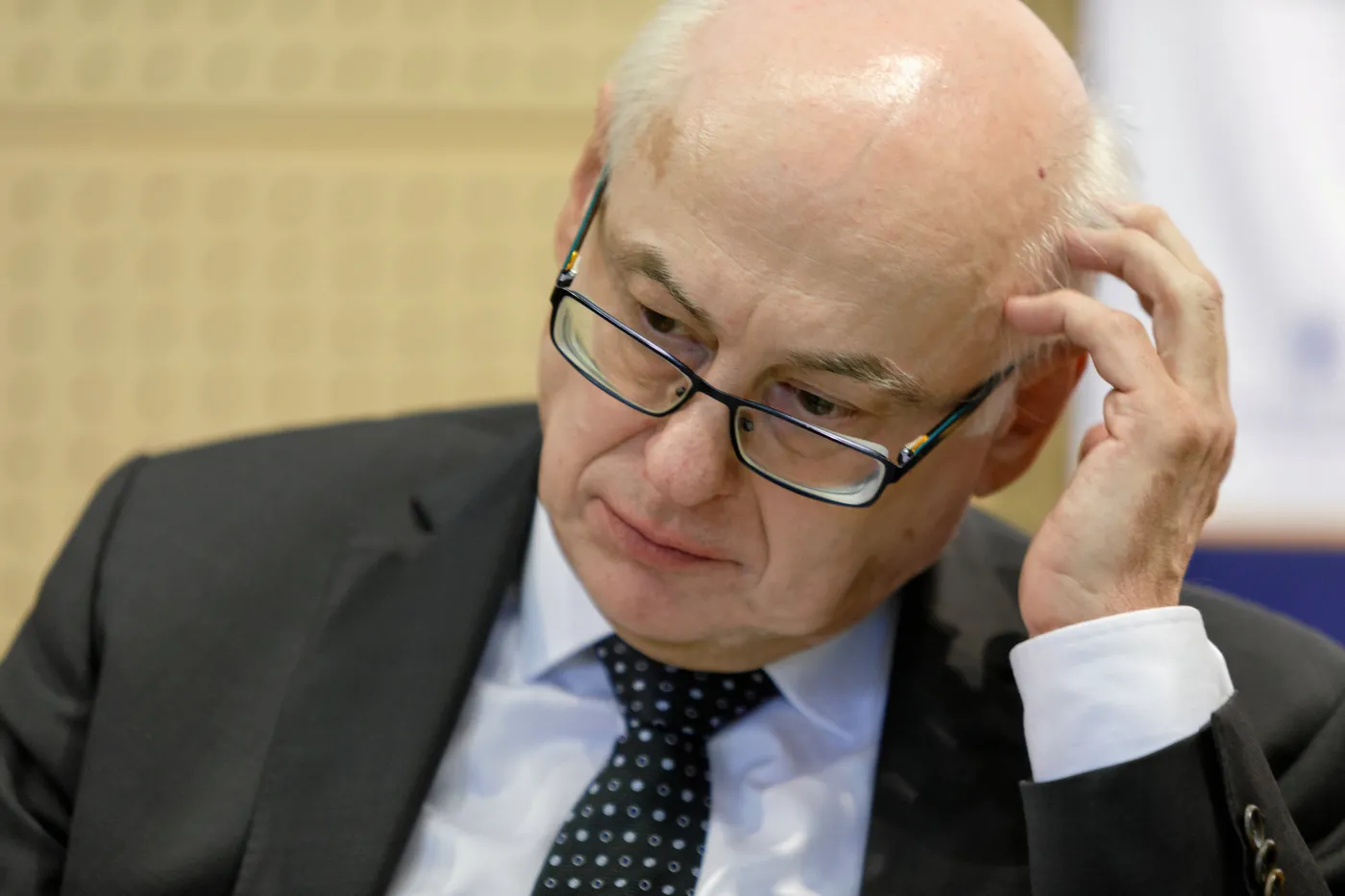 Propozycja europosła Krasnodębskiego: Dla dobra Europy szefowa KE powinna odblokować środki