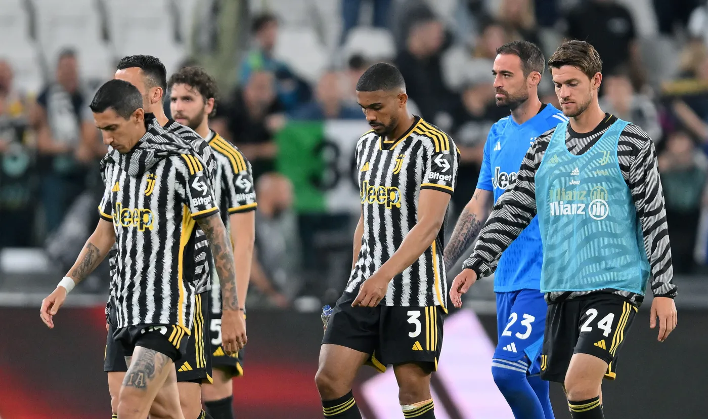 Porażka Juventusu w szlagierze Serie A. Fatalny błąd Skorupskiego [WIDEO]