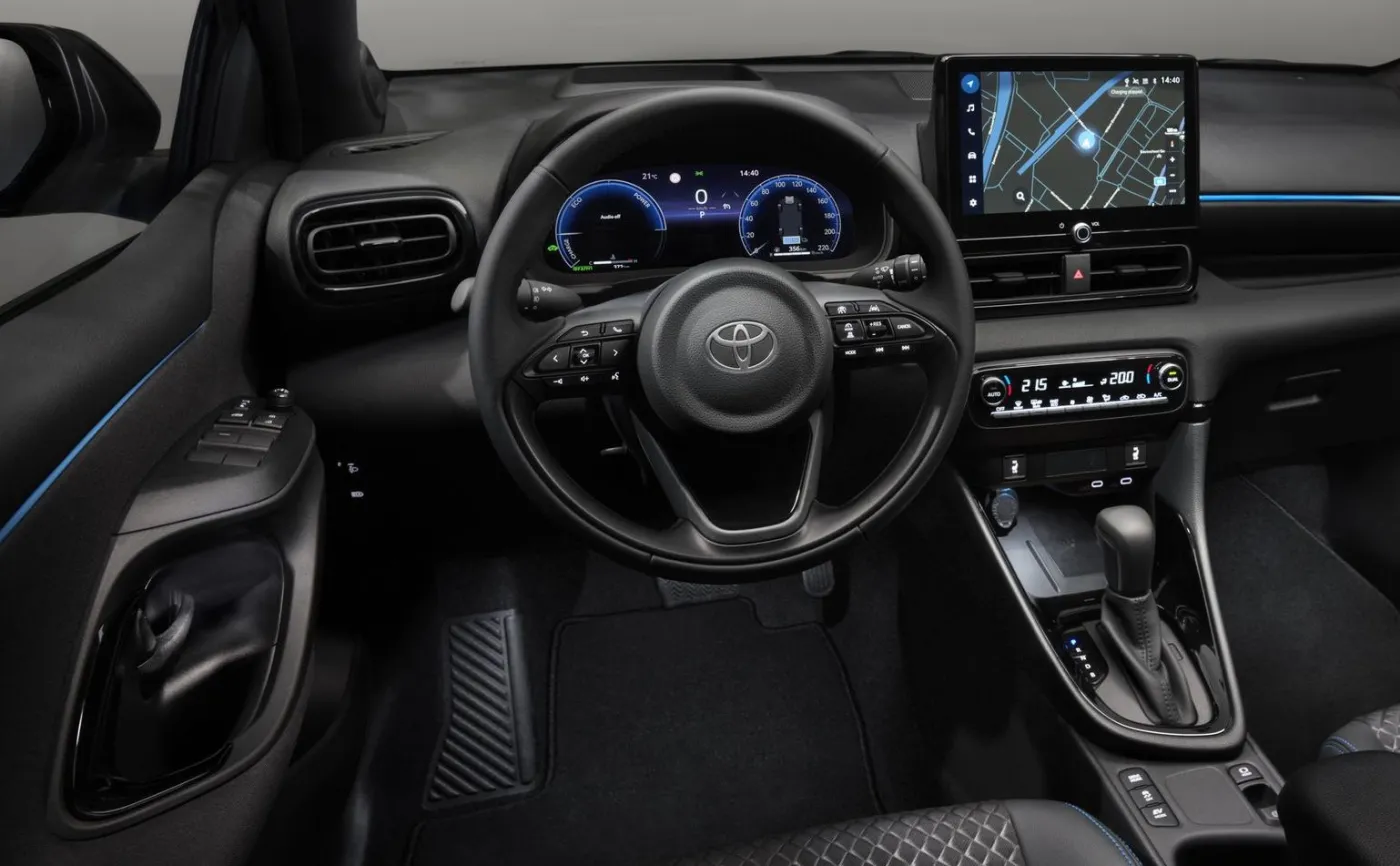 Toyota Yaris Hybrid 130