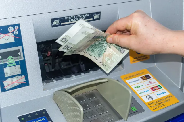 Złe wieści dla klientów bankomatów. Nowe przepisy od 23 września