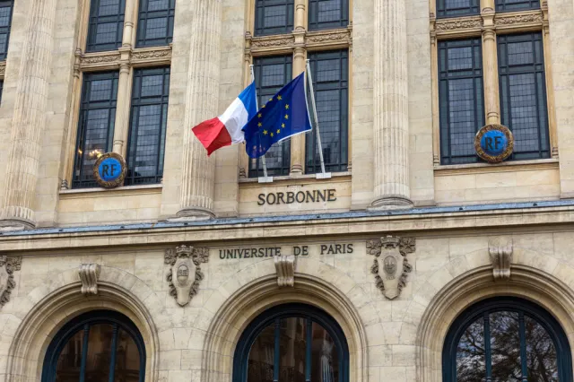 Francja. Żydowscy studenci bardziej boją się skrajnej lewicy niż ekstremalnej prawicy