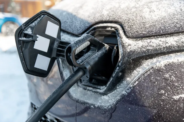 Samochody elektryczne zimą tracą zasięg. Które modele najmniej? Oto dokładne dane