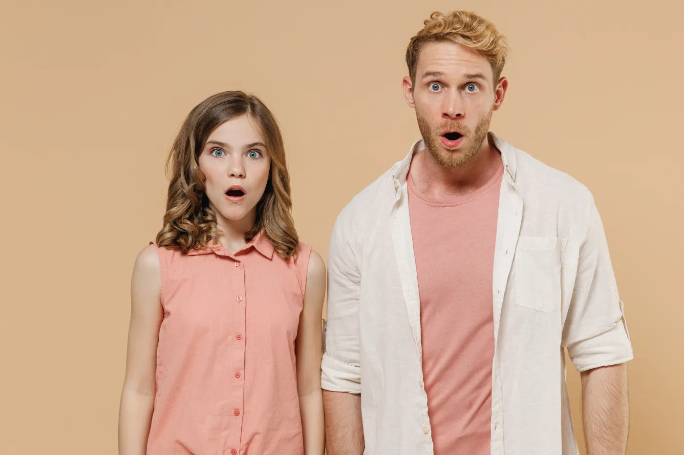 Young,Surprised,Shocked,Parent,Man,Have,Fun,With,Cute,Child