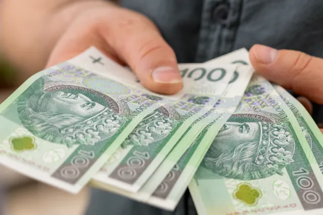 To świadczenie to nawet sześć pensji! Tobie ono też się należy?