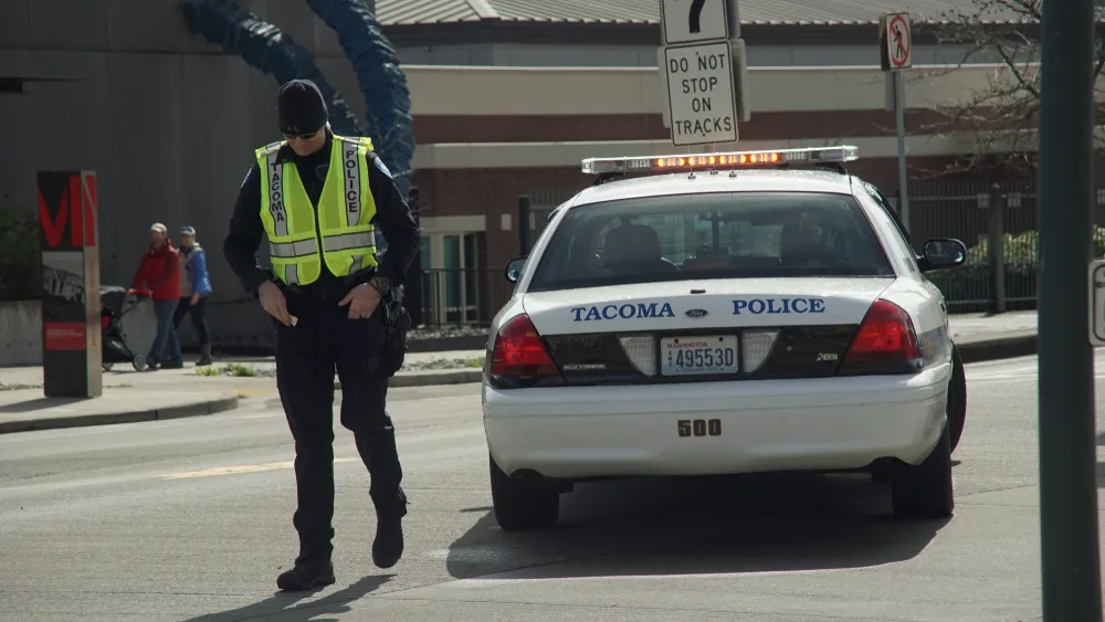 Tacoma,Wa,Usa,4/6/2019,Tacoma,Police,Officer,Walks,Up,To