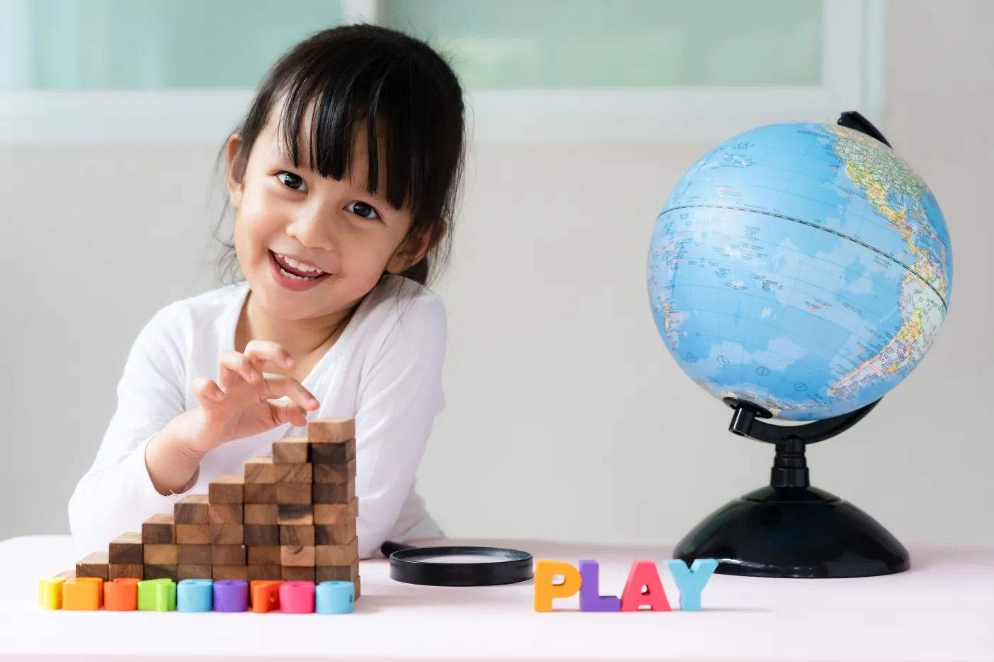 Adorable,4,Years,Old,Asian,Little,Girl,Is,Learning,The