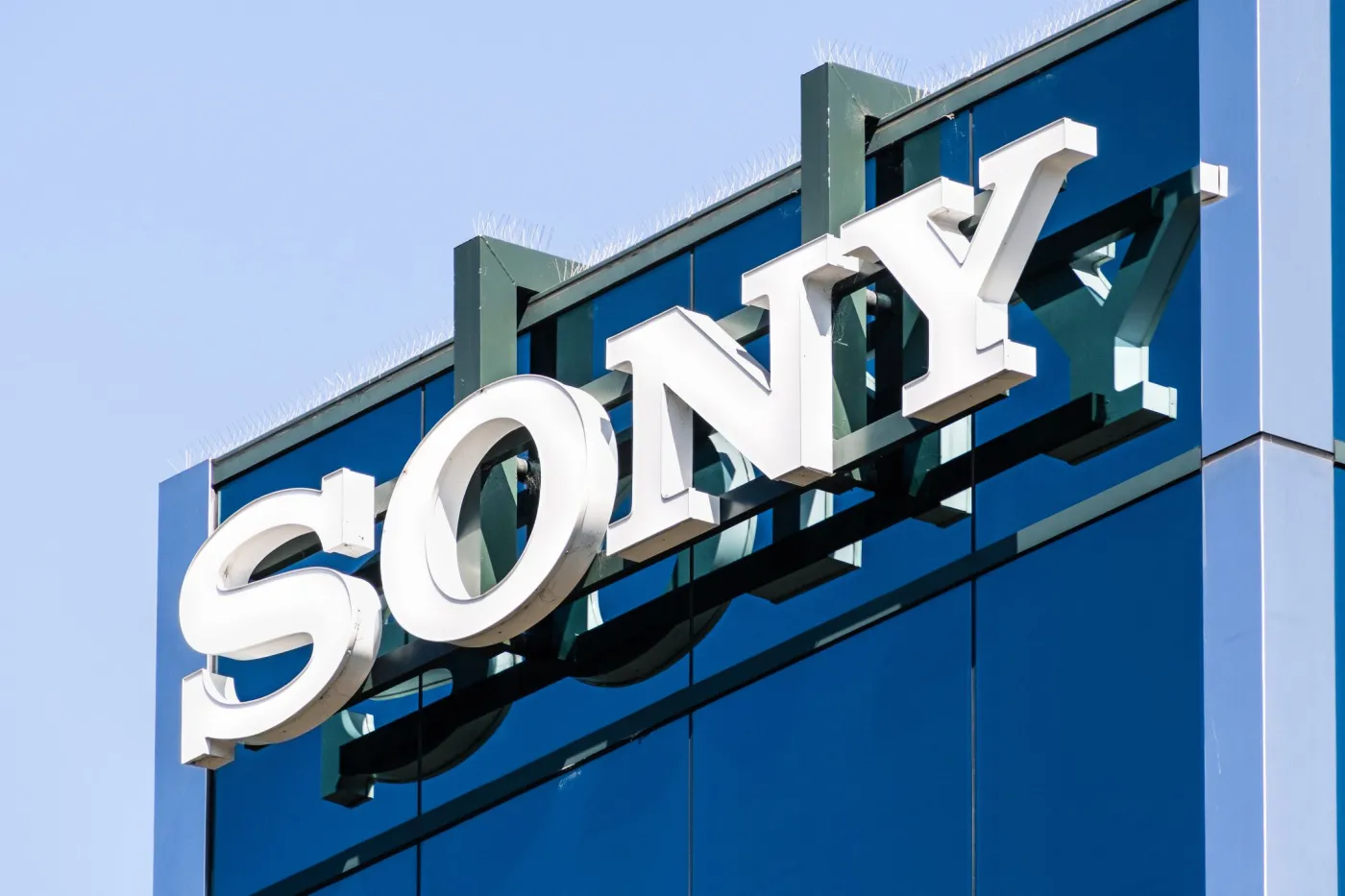 Starsze telewizory Sony przestaną odtwarzać Netflixa. Co zrobić? [PORADNIK]