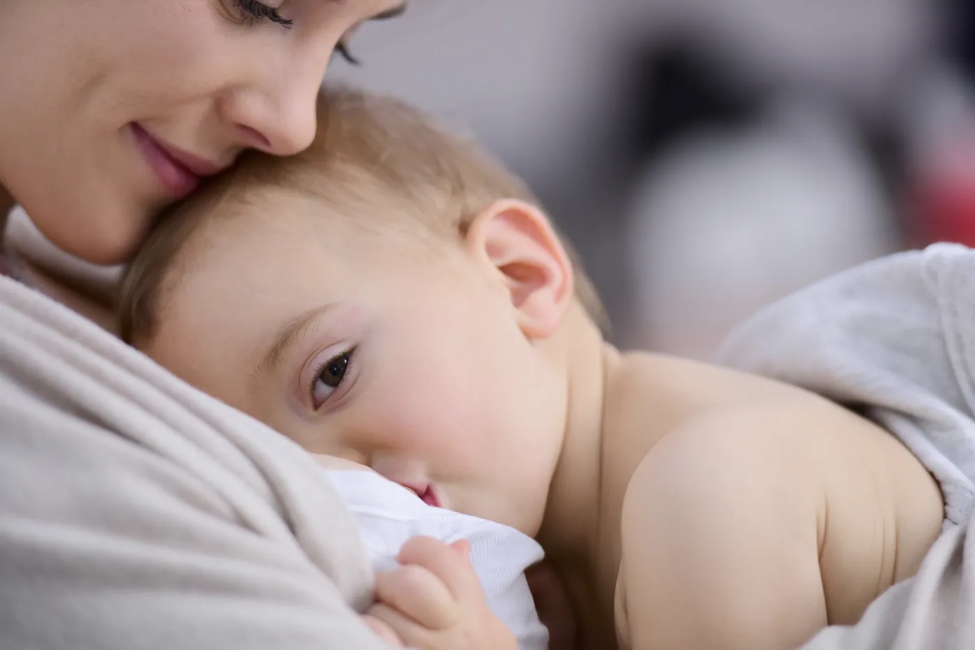 Mom,Breast,Feeding,Baby,Girl