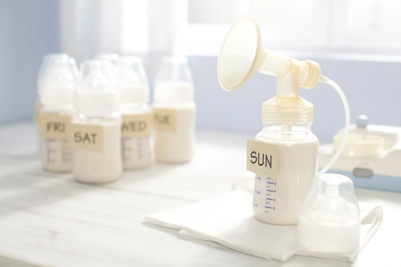 The,Image,Of,Parenting,And,Breast,Pump