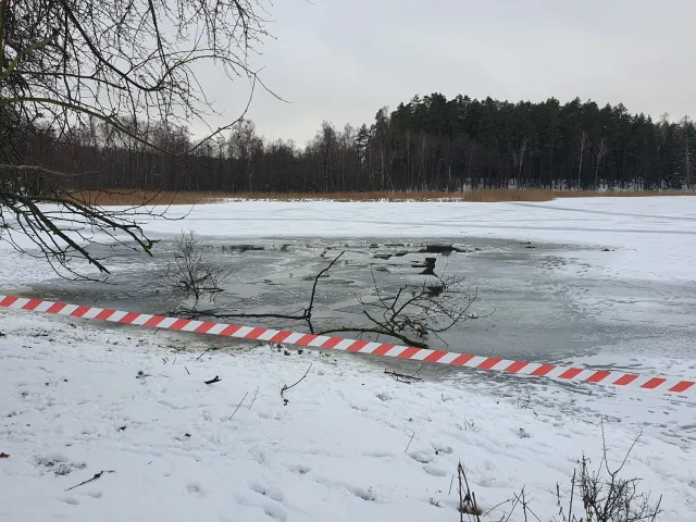 Romoty. Konie wbiegły na zamarznięte jezioro, załamał się pod nimi lód