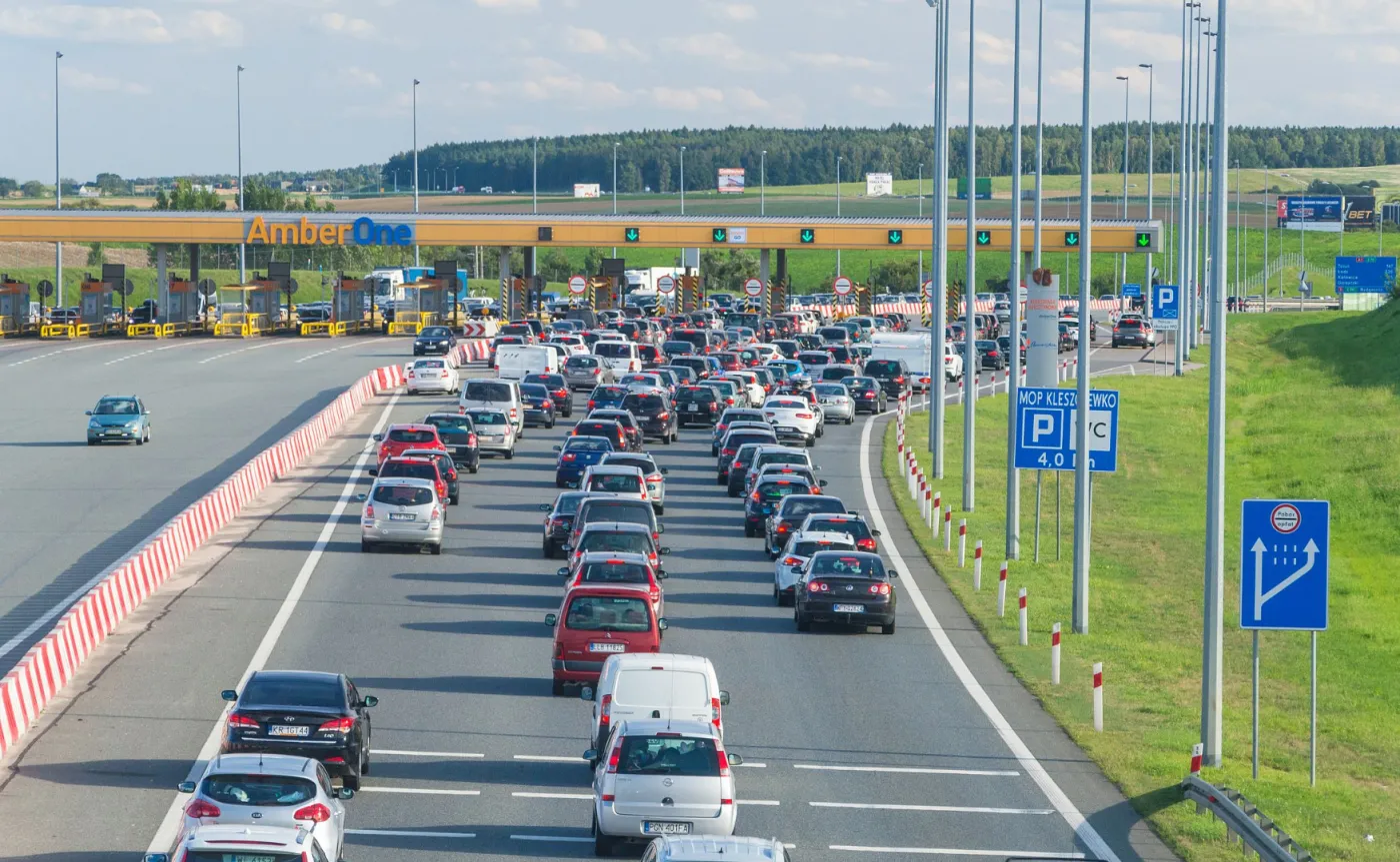 Korki przed bramkami na A1 koło Torunia. Wydłuża się czas dojazdu do Gdańska