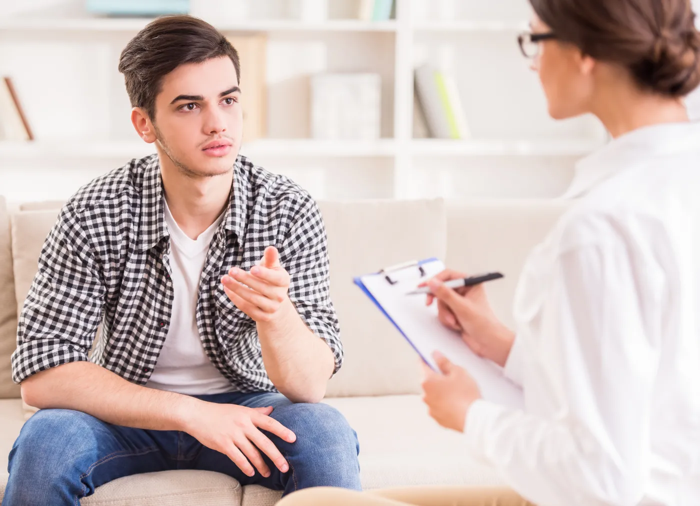 Psychologist,Having,Session,With,Her,Patient,In,Her,Private,Consulting