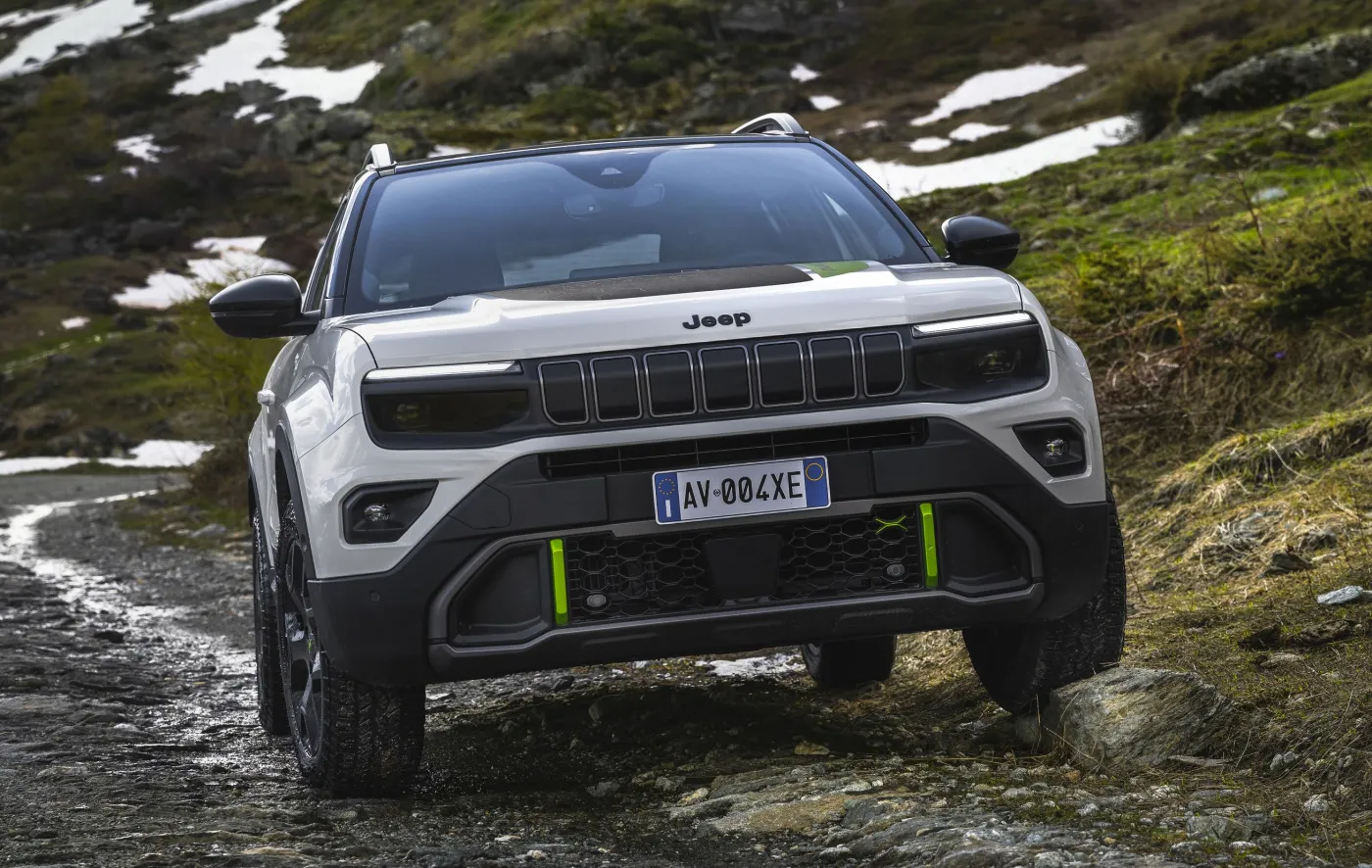 Nowy Jeep Avenger 4xe
