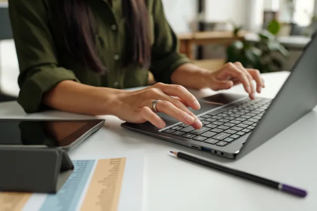 Ponad pół miliona laptopów dla nauczycieli. MEN ogłasza cyfrową rewolucję w szkołach