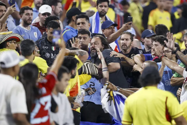 Copa America. Piłkarze reprezentacji Urugwaju pobili się kolumbijskimi kibicami