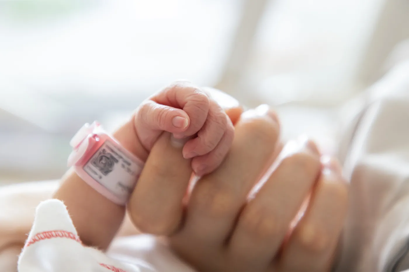 Dłuższe urlopy macierzyńskie dla matek wcześniaków. Od kiedy będą możliwe?