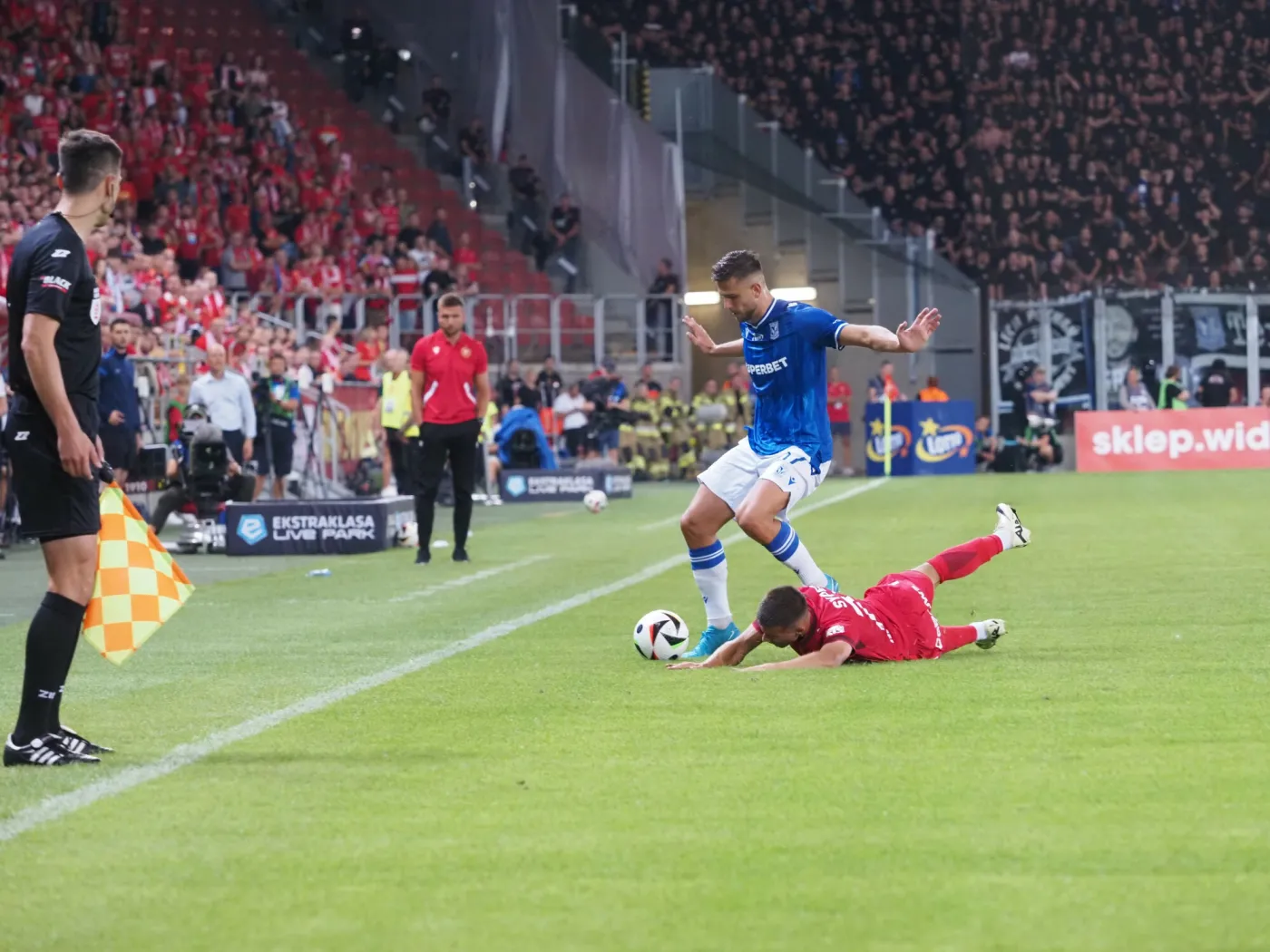 Ustawione mecze Lecha Poznań i Widzewa Łódź. Trop prowadzi do rosyjskich bukmacherów