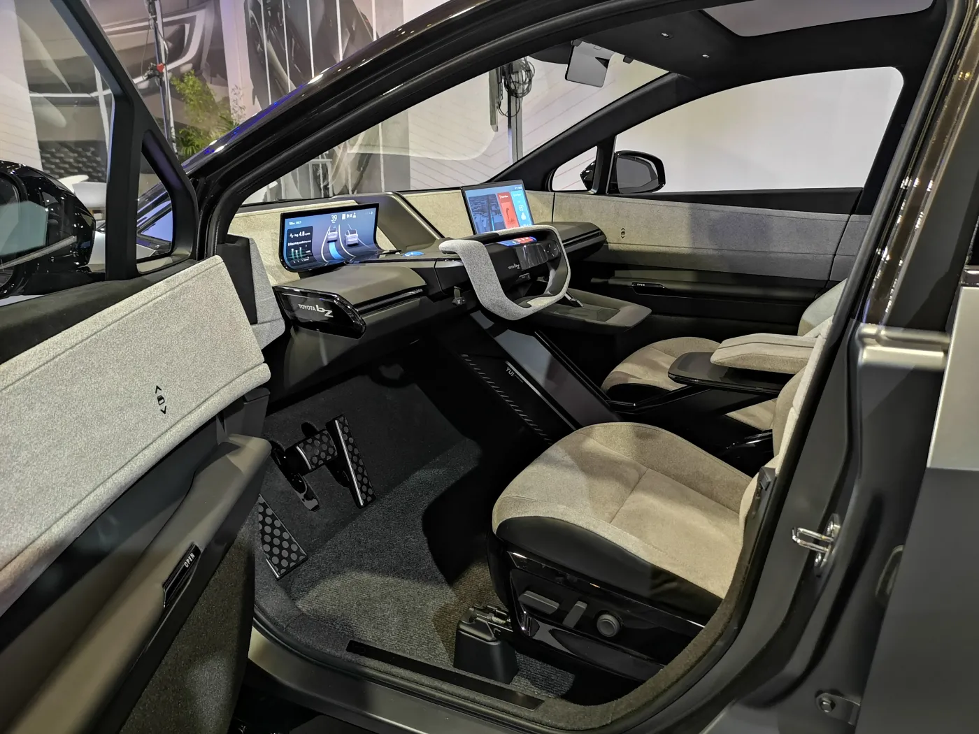 Toyota bZ Compact SUV