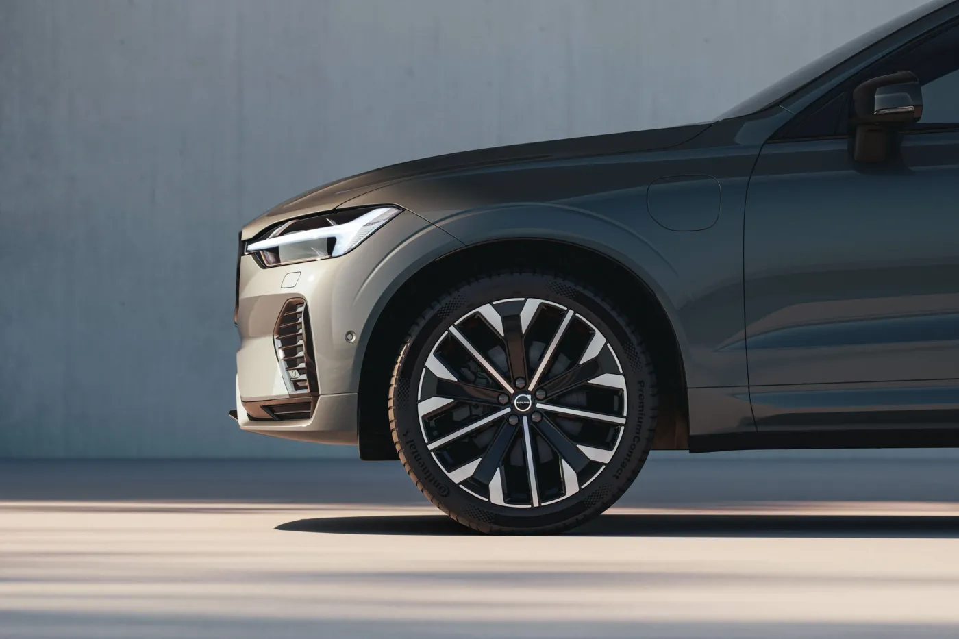 Volvo XC60 - lifting 2025