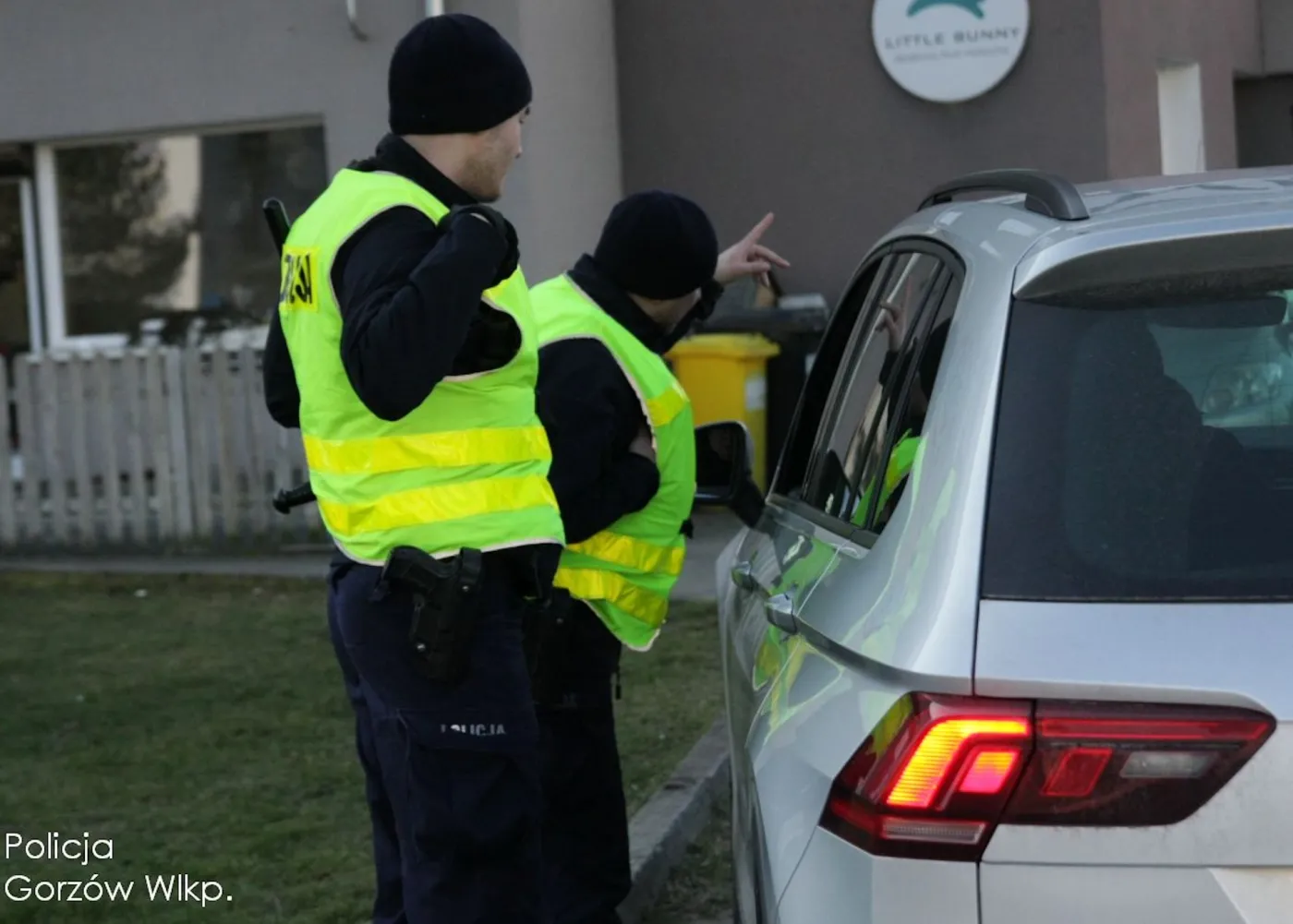 Kontrola drogowa, policja