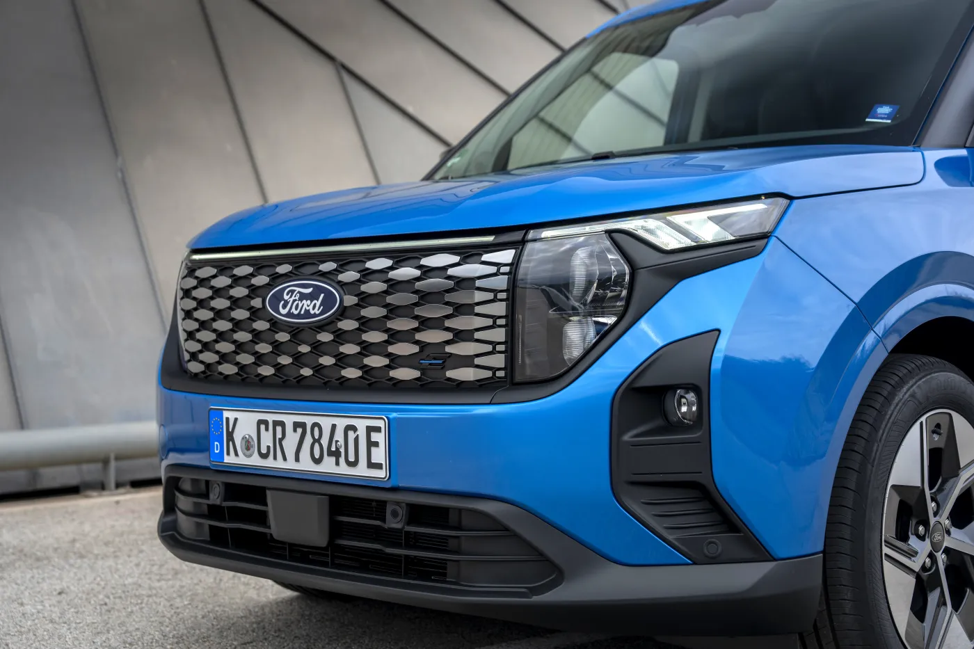 Ford wprowadza 5 nowych modeli. Jeden do produkcji w Polsce