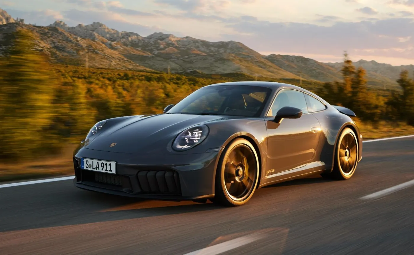 Porsche 911 Carrera GTS