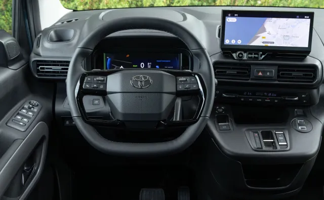 Oto nowa Toyota za 37 800 zł. Ma silnik 1.2 i gwarancję na 1 milion km
