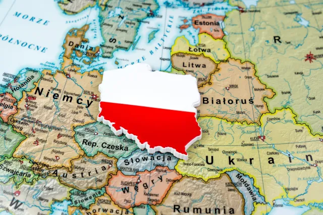 98 proc. młodych Polaków nie robi 100 proc. Już 6. pytanie okazuje się pułapką. Test z wiedzy o Polsce