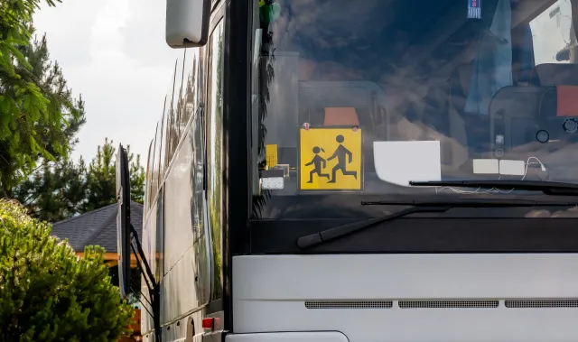 MEN dorzuciło miliony na "Podróże z klasą". Pieniądze rozeszły się w cztery minuty