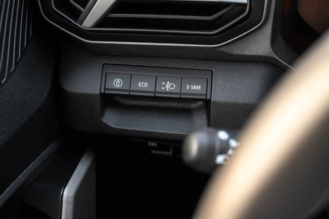 Dacia Duster hybrid 155