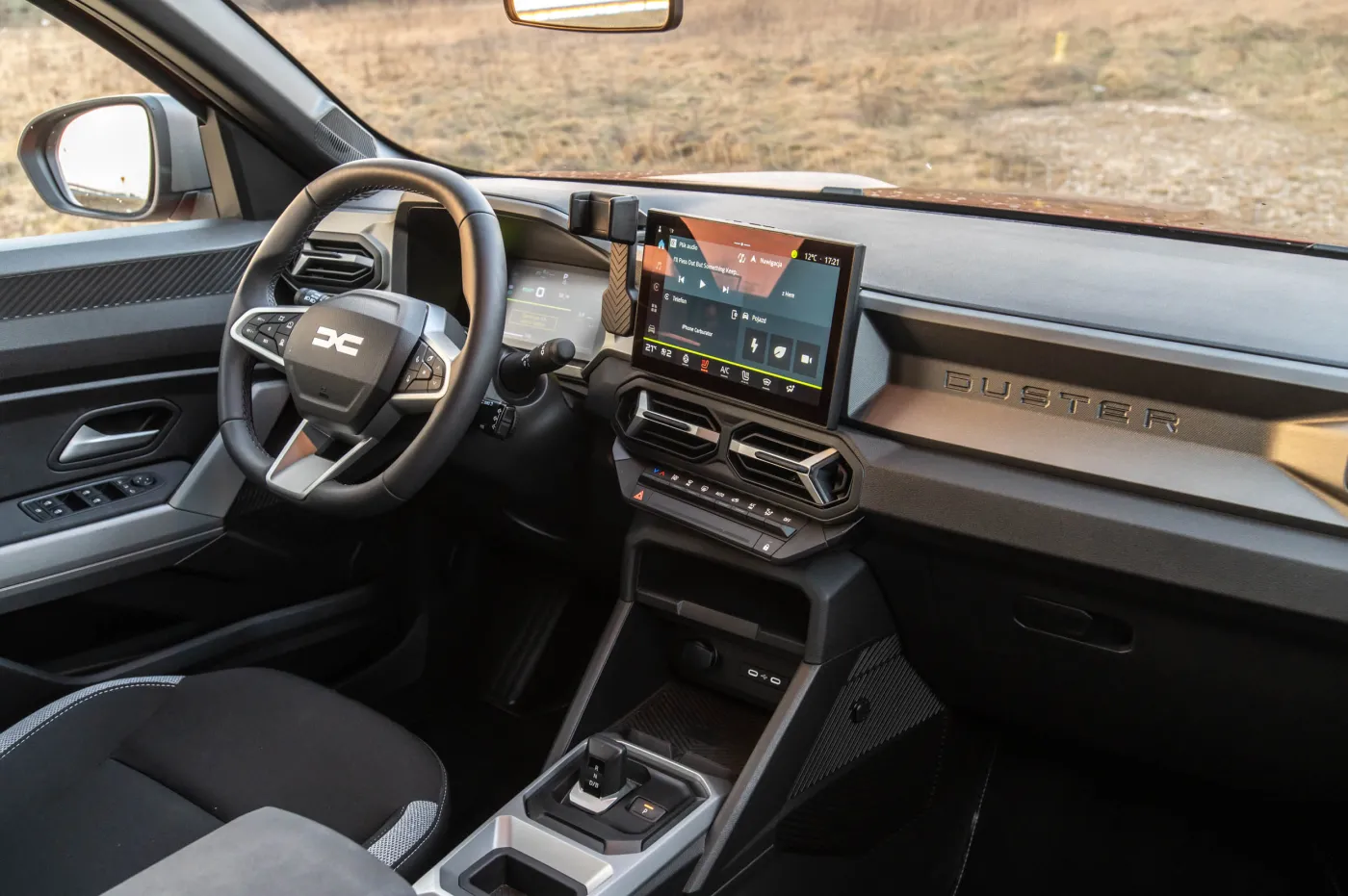 Dacia Duster hybrid 155