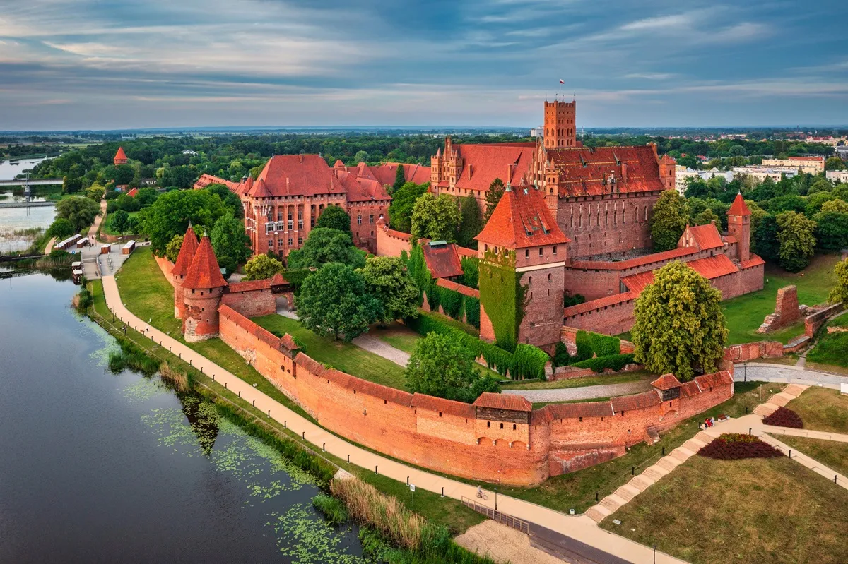 QUIZ z historii Polski. Czy znasz te daty? 8/10 powinieneś zdobyć bez problemu!