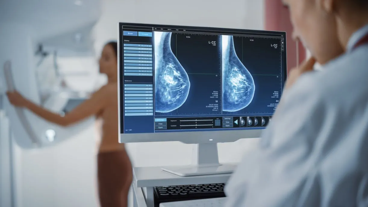Menopauza a rak piersi: dlaczego ryzyko raka piersi rośnie z wiekiem
