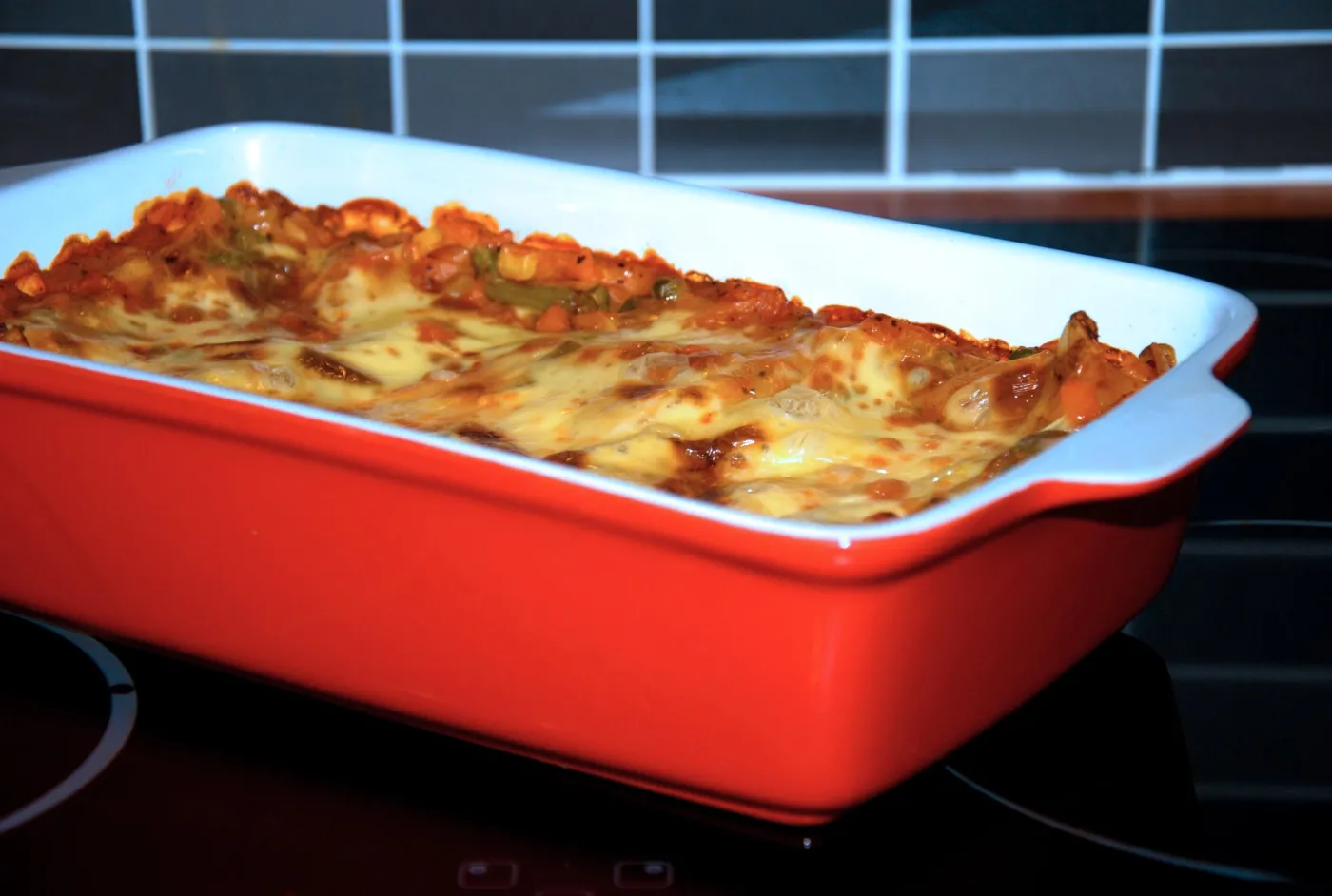 Pyszny obiad na sobotę. Podajemy przepis, Ty gotujesz. Lasagne z młodej kapusty