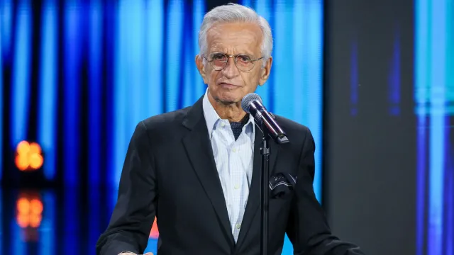 89-letni Jacek Fedorowicz kpi z Karola Nawrockiego. Prezydentowi dostało się mocno [WIDEO]
