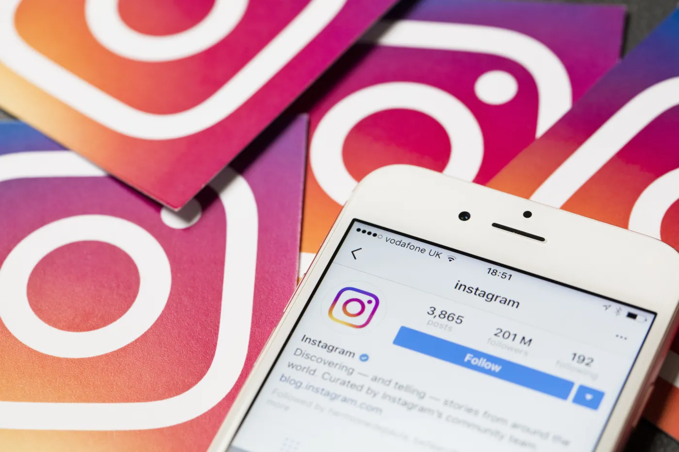 Instagram zmienił zasady. Inni mogą użyć twoich zdjęć do tworzenia obrazów AI