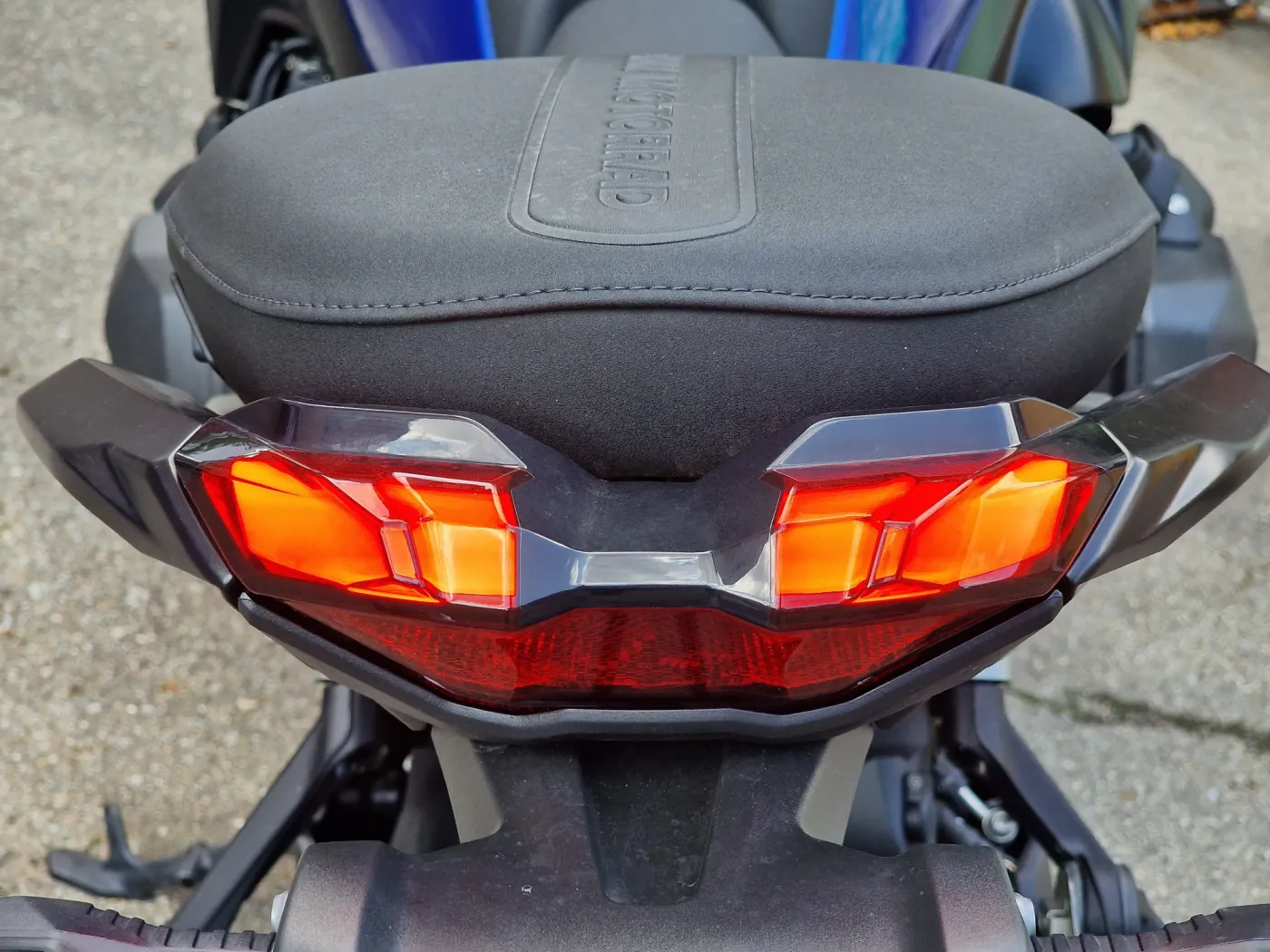 BMW R1300R - tylna lampa