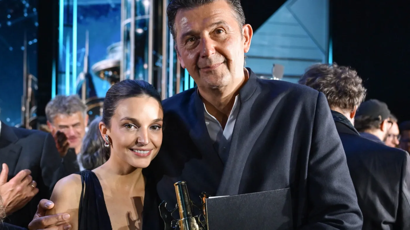 Reżyser nagrodzonego Złotymi Lwami filmu "Przez ścianę"Maciej Sobieszczański oraz odtwórczyni roli Wiesławy Pajdak Maria Dębska na 51. Festiwalu Polskich Filmów Fabularnych w Gdyni